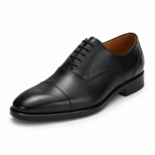 Chaussure Derby en cuir noir vue de côté