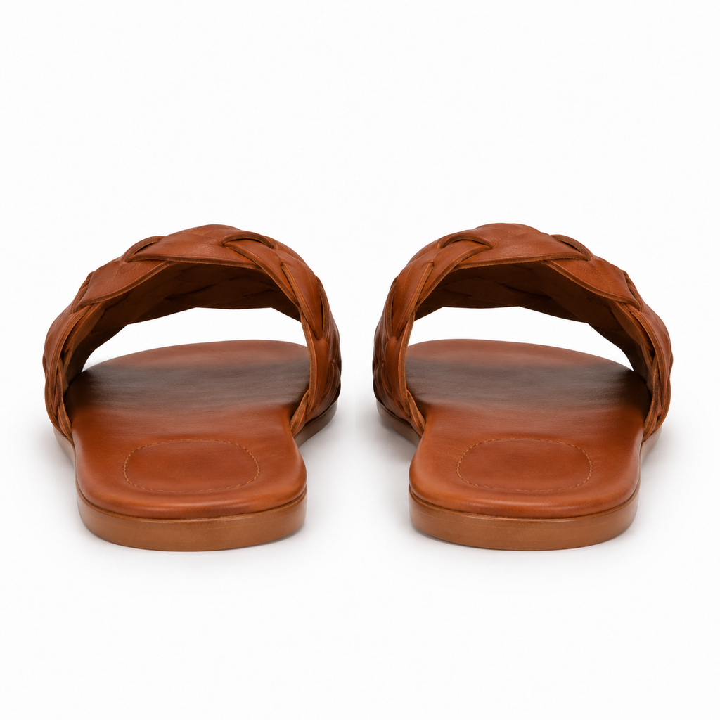 Sandales en cuir tressé pour hommes.