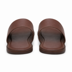 Sandales bamlyno sur fond blanc