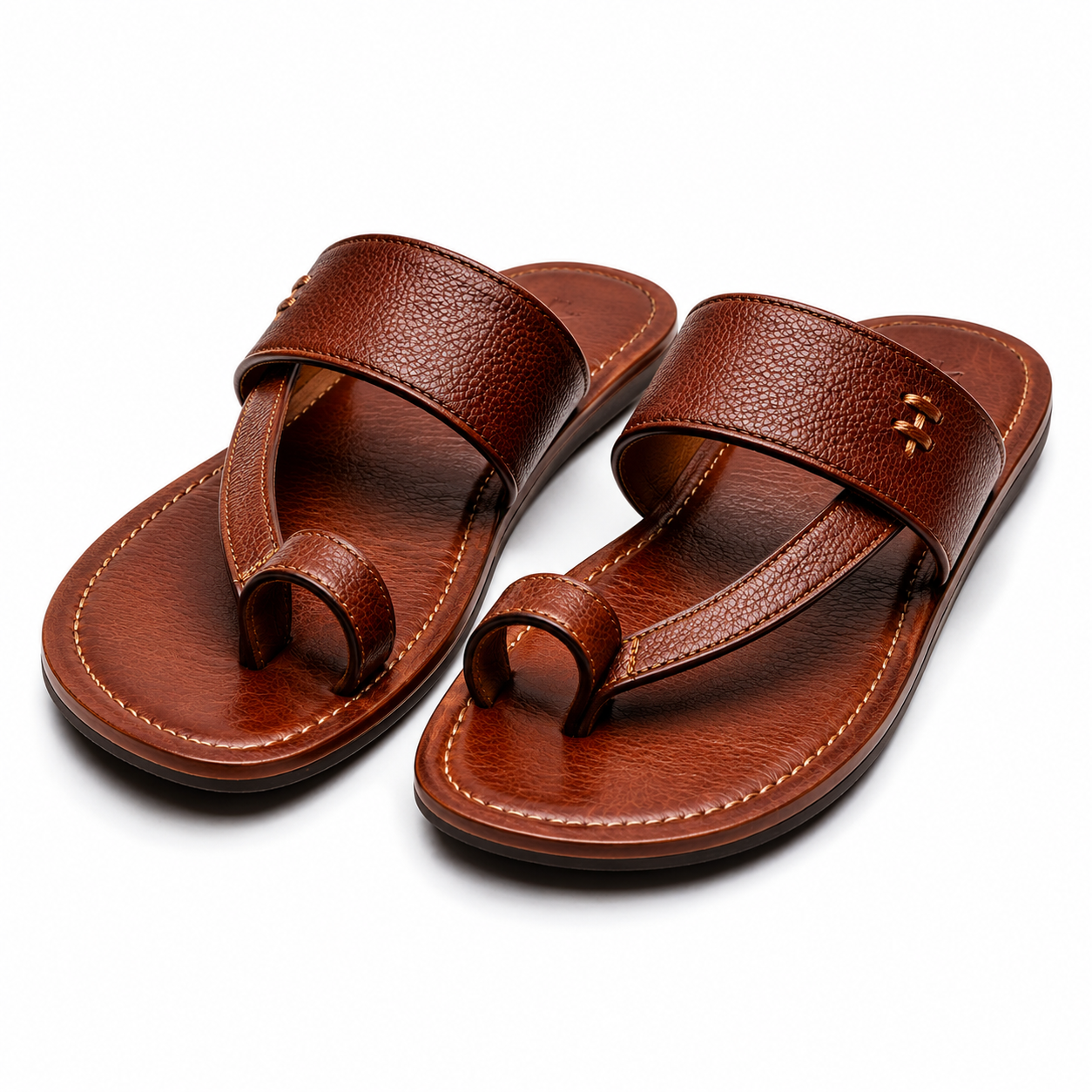 Sandales en cuir marron avec lanières larges